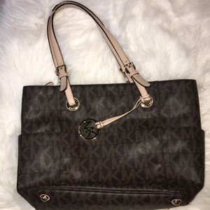 MK MEDIUM BAG!